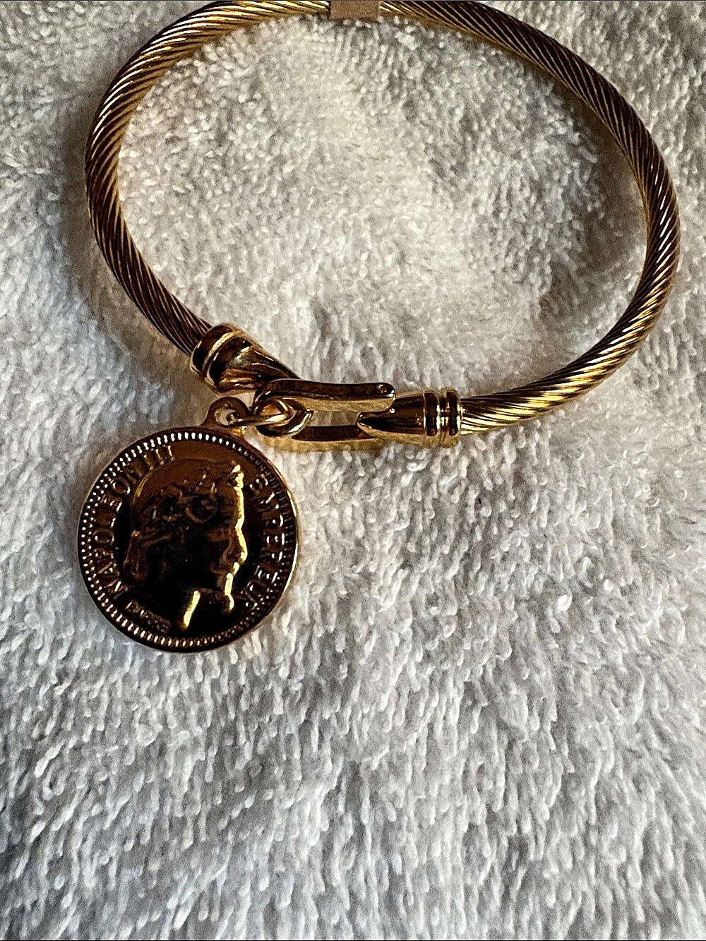 Gold-Tone Coin Pendant Bracelet Like New